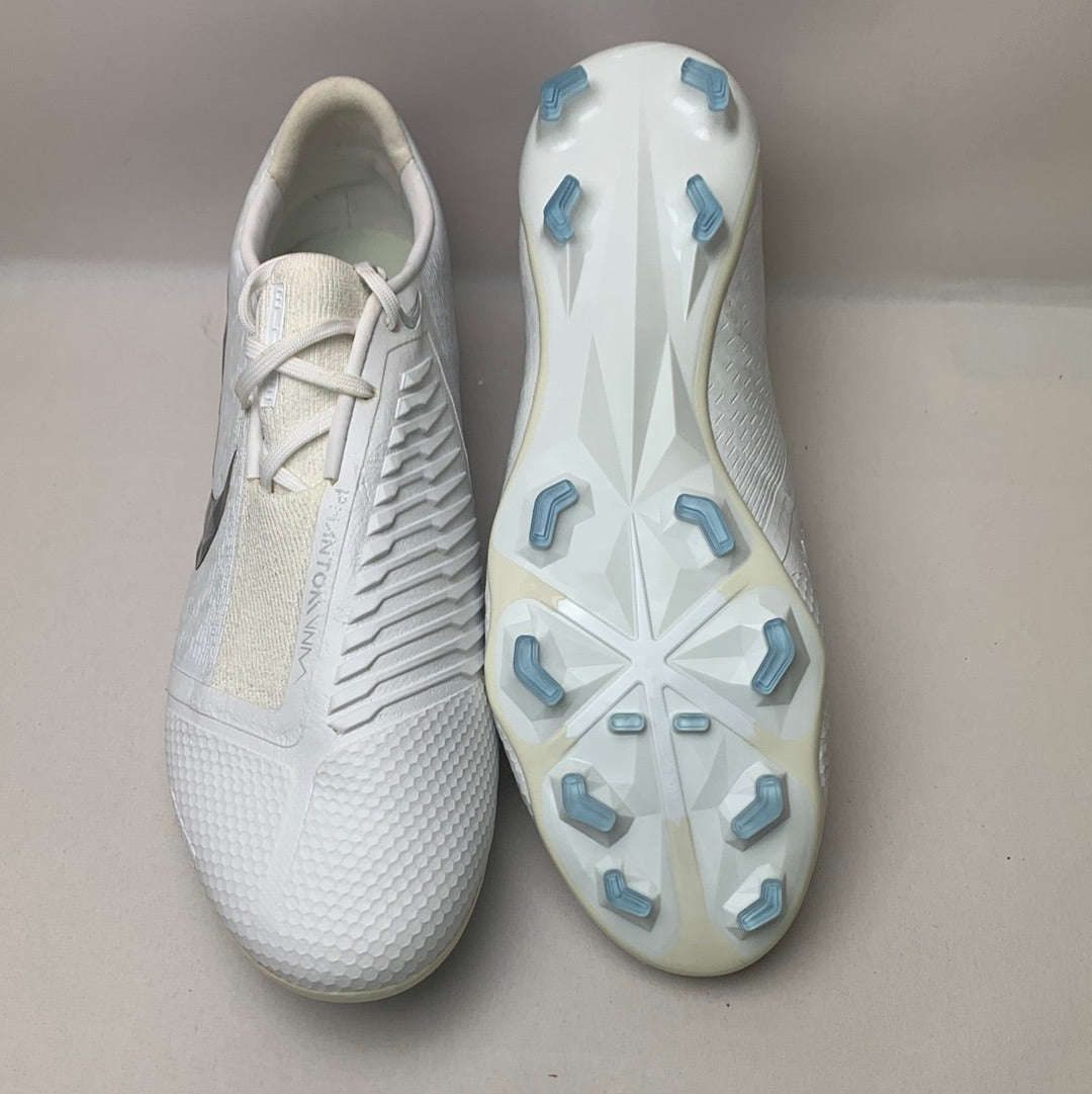 white phantom venom elite