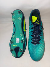 Load image into Gallery viewer, Nike magista obra Sg