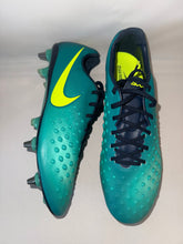 Load image into Gallery viewer, Nike magista obra Sg