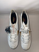 Load image into Gallery viewer, Mizuno Moreila Neo Sg
