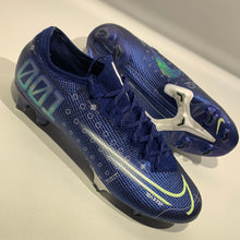 Load image into Gallery viewer, Nike mercurial vapor 13 elite MDS uk 11 FG